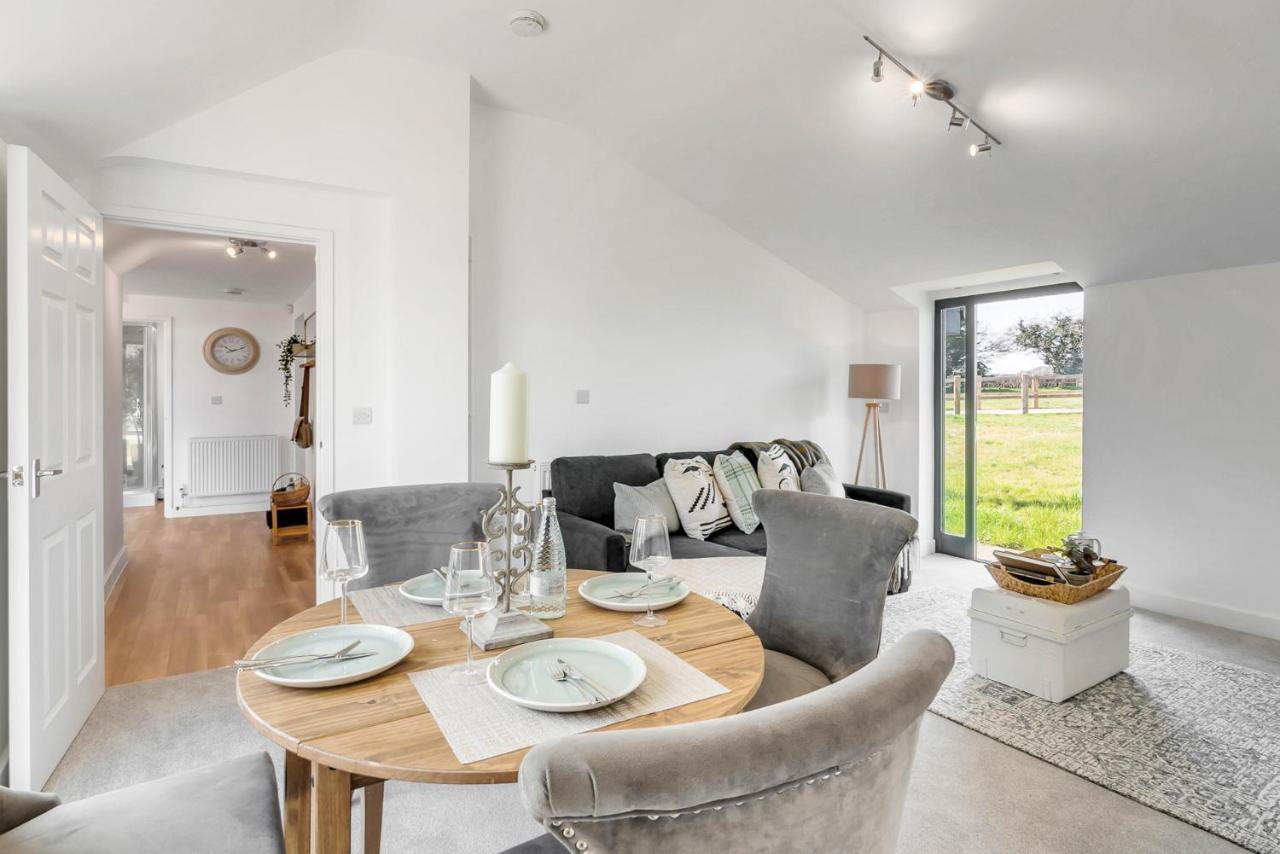 Rural 2-Bed Home Near Snetterton Larling Zewnętrze zdjęcie
